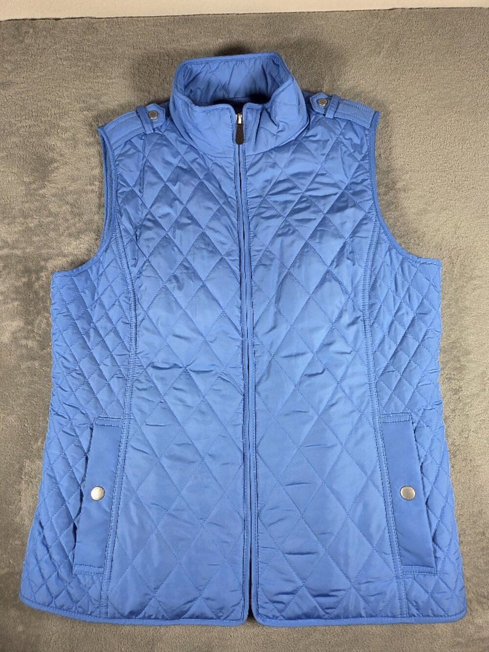 Talbots Diamond Quilted Full Front Zip Vest, Front Pocket with Snap Size M